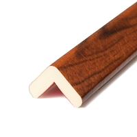 Ochranný profil 8, třešňové dřevo, 4,7 cm × 500 cm